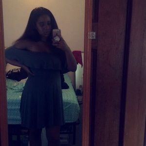 Meet your Posher, Felicity